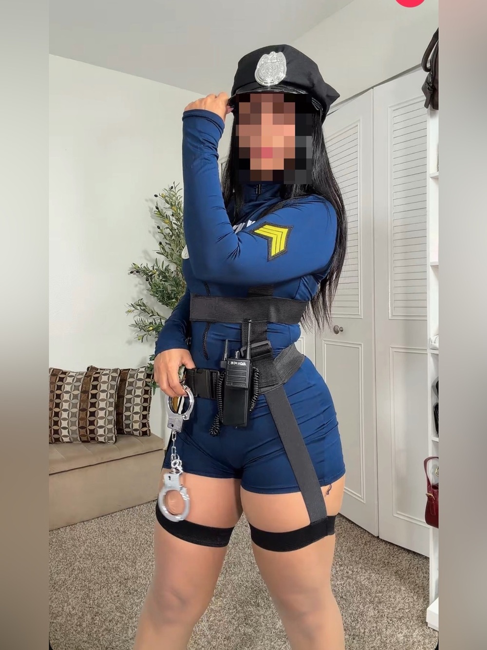 Women’s Sexy Police Officer Halloween Costume Set XS/S